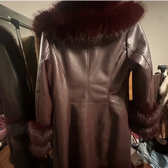 AKIRA Burgundy Leather Jacket with Fur Trim - Picture 10 of 10